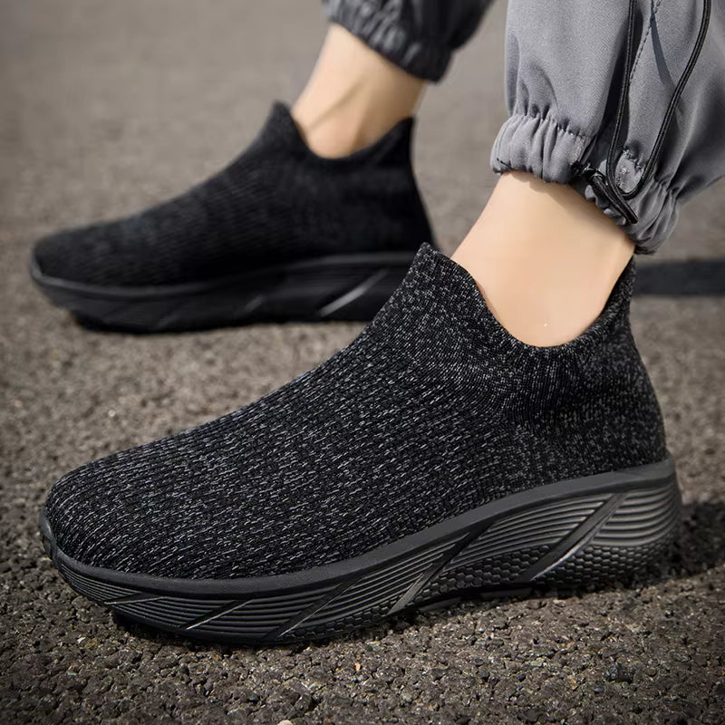 Men's Lightweight Slip-On Walking Shoes – Flexible Anti-Slip Platform Sneakers