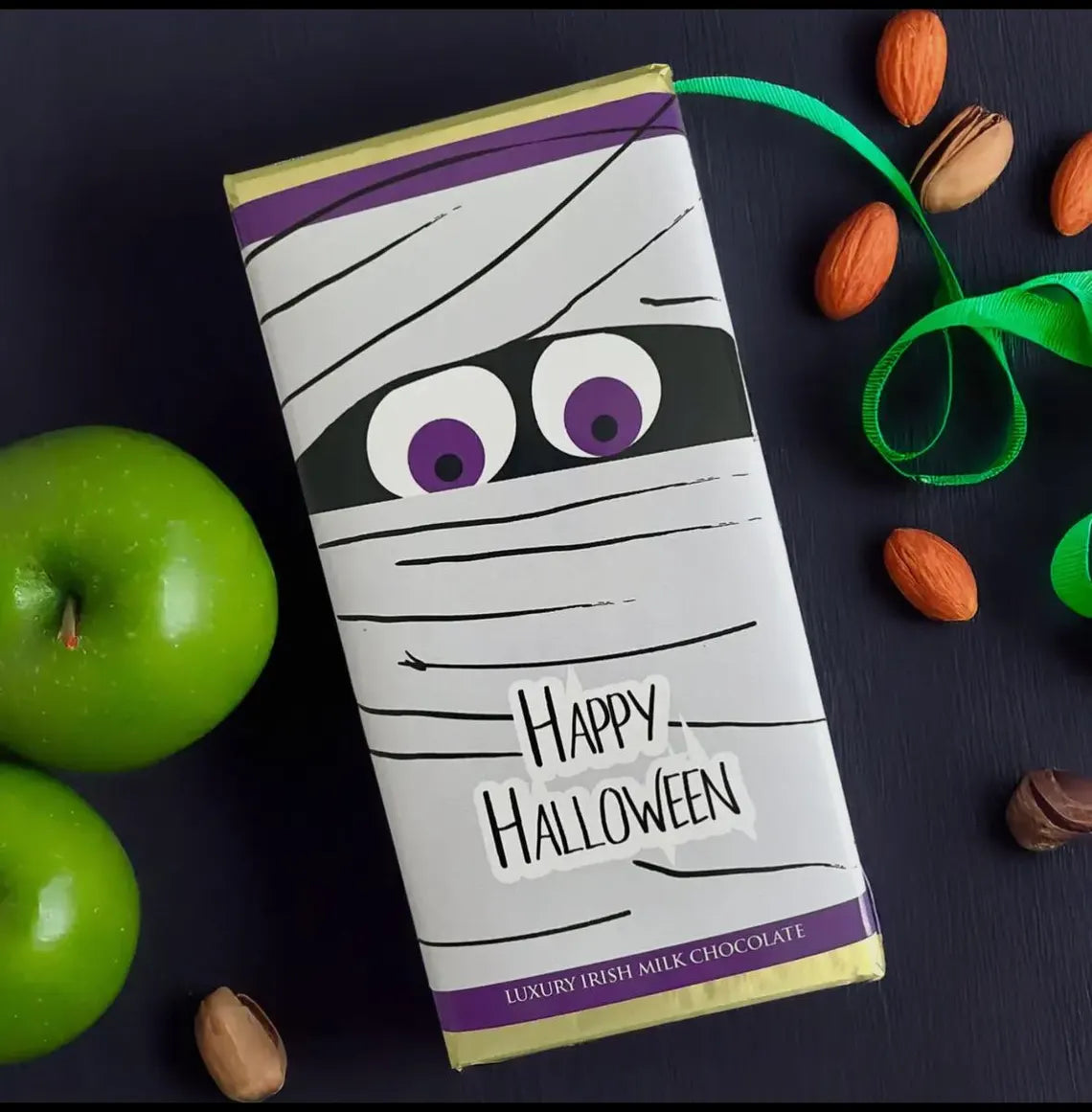 Halloween Chocolate Gift Box – Handmade Belgian Chocolate Assortment – Spooky Halloween Treats with Pumpkin, Ghost & Skull Designs – Party Favor & Gift