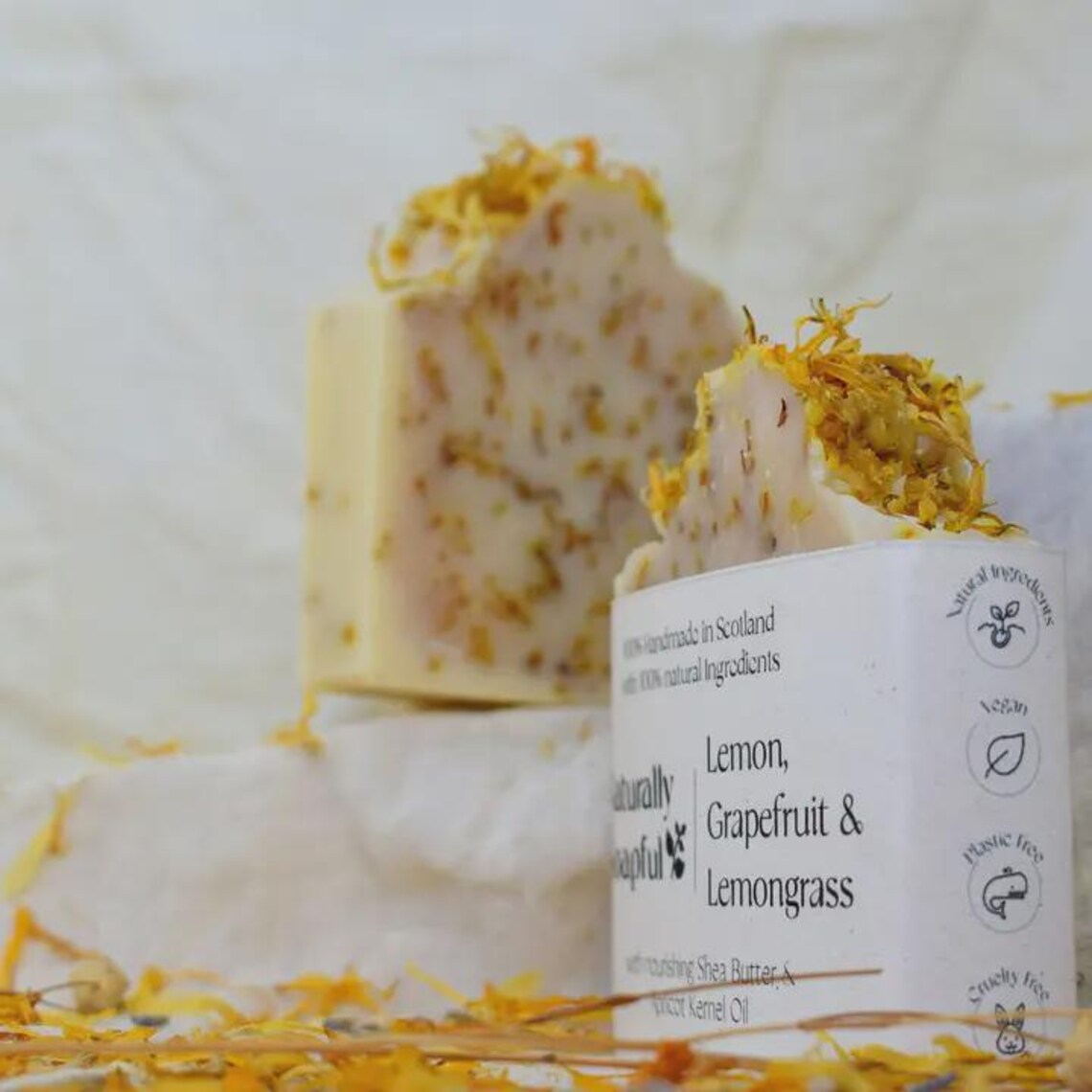 100% Natural Lemon, Grapefruit & Lemongrass Soap – Handmade Vegan Citrus Soap Bar – Moisturising Essential Oil Soap – Natural Skincare Gift