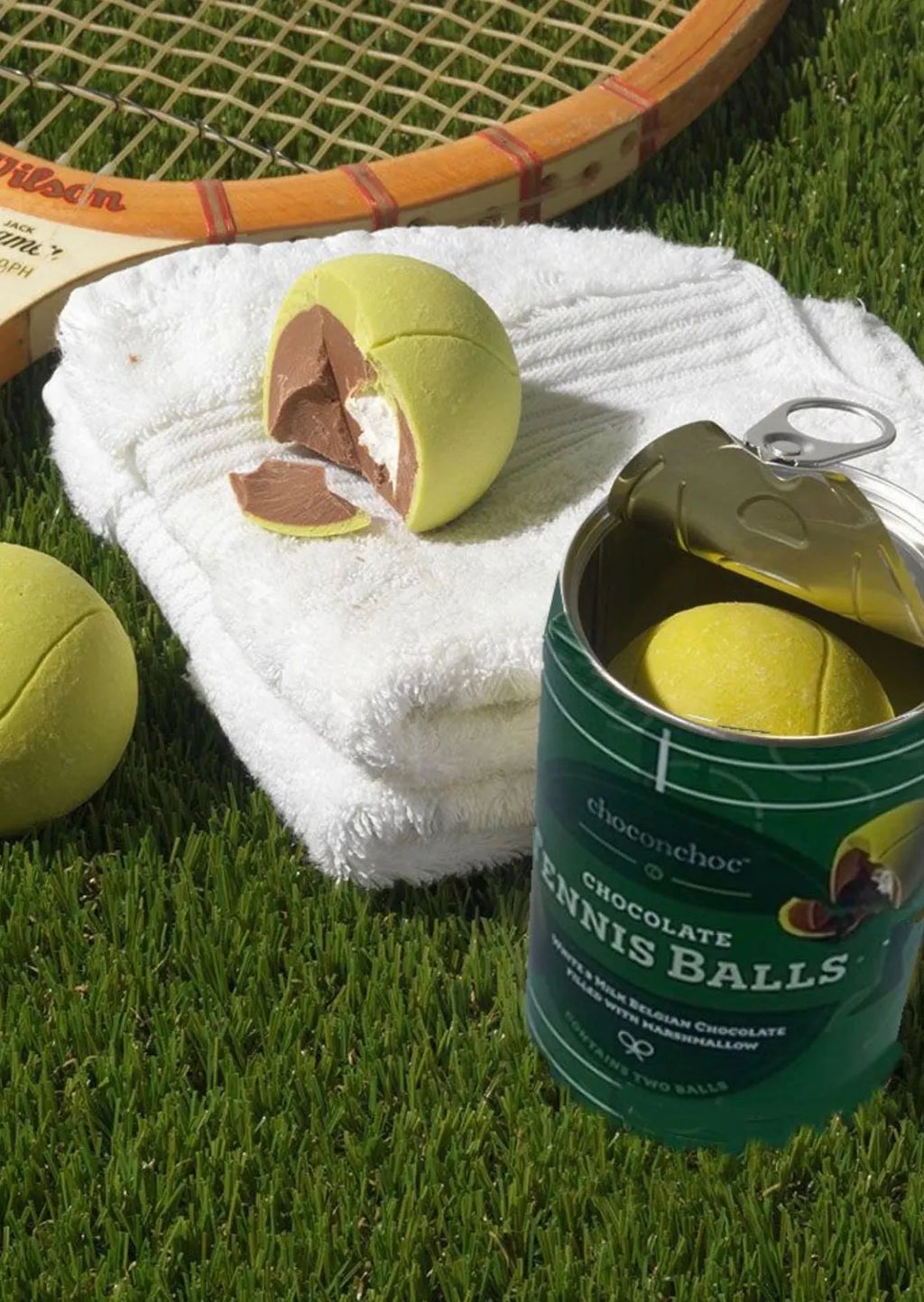 Belgian Chocolate Tennis Balls Gift Box – Handmade Gourmet Chocolate Sports Gift – Novelty Tennis-Themed Chocolate Treat – Perfect Gift for Tennis Players & Fans (65g)