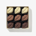 Assorted Belgian Chocolate Lips & Kisses Gift Box – Handmade Gourmet Chocolate Lips – Romantic Chocolate Gift for Valentine’s Day, Anniversaries & Special Occasions (65g)