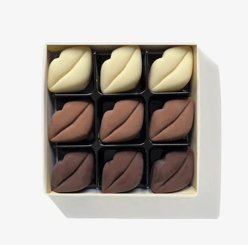 Assorted Belgian Chocolate Lips & Kisses Gift Box – Handmade Gourmet Chocolate Lips – Romantic Chocolate Gift for Valentine’s Day, Anniversaries & Special Occasions (65g)