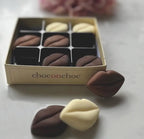 Assorted Belgian Chocolate Lips & Kisses Gift Box – Handmade Gourmet Chocolate Lips – Romantic Chocolate Gift for Valentine’s Day, Anniversaries & Special Occasions (65g)